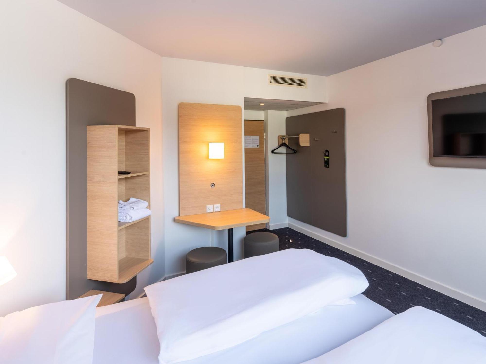 B&B Hotel Aachen City-Ost Exterior photo